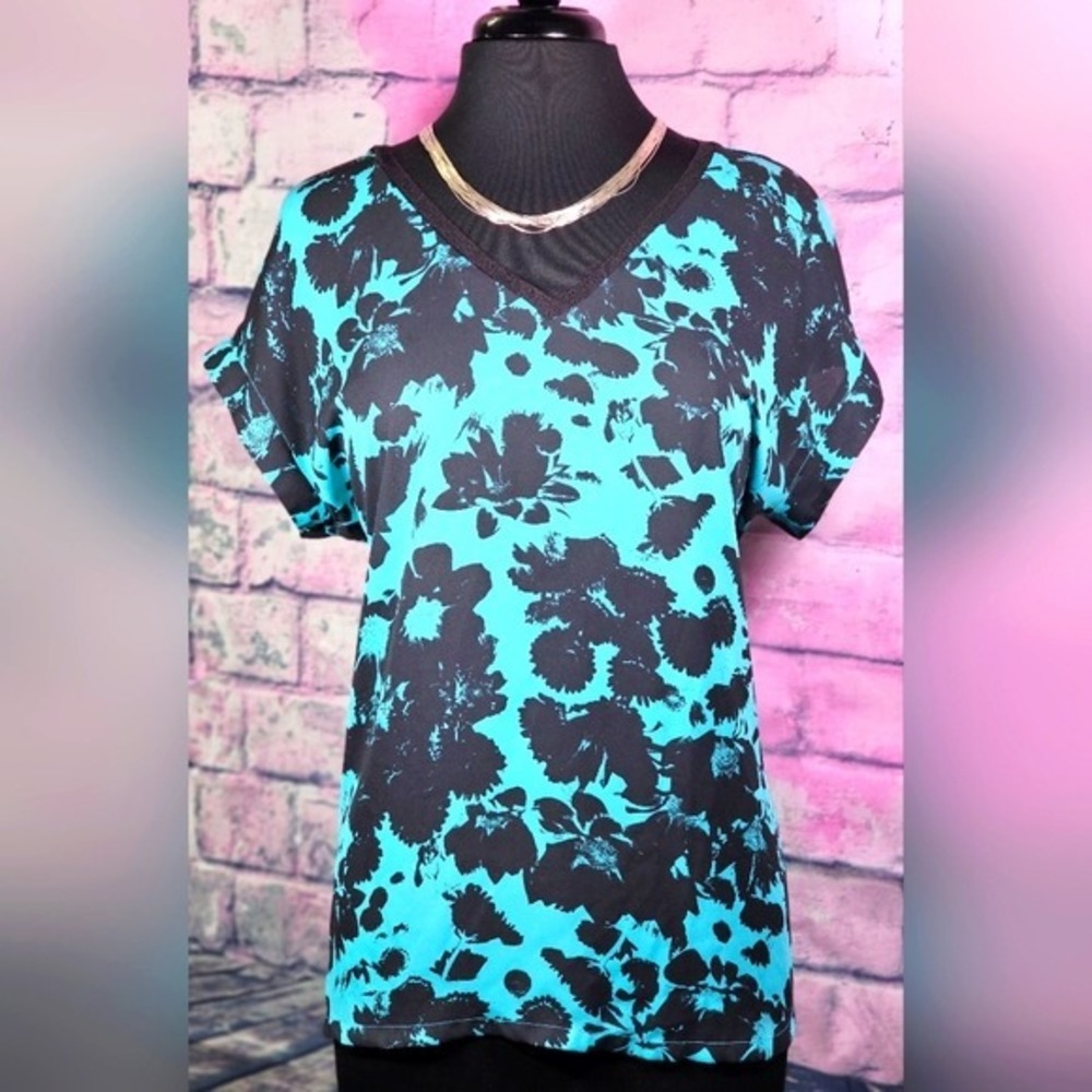Worthington V-Neck Blouse